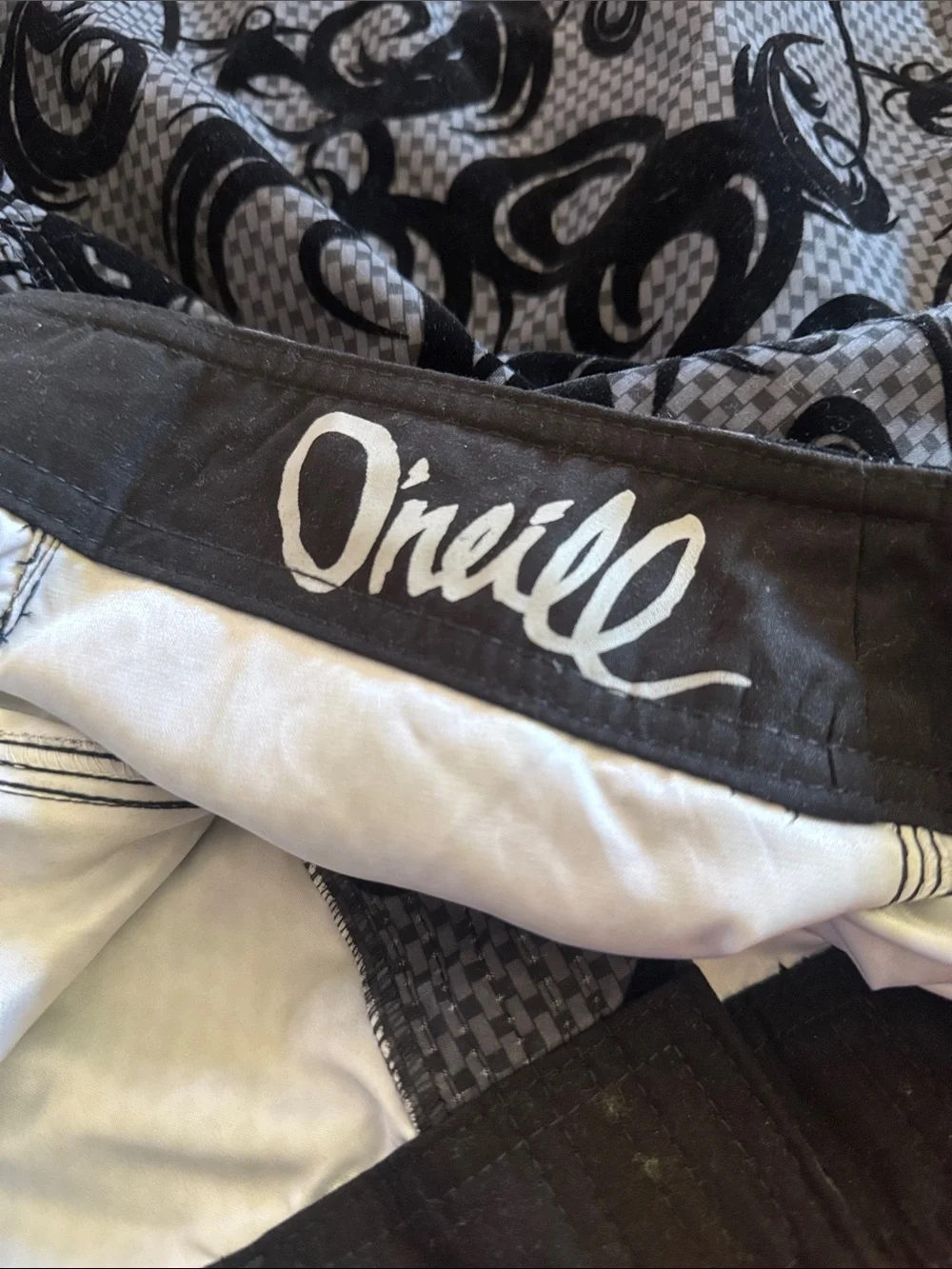 O'Neill Black & Gray Swirl Boardshort Skirt